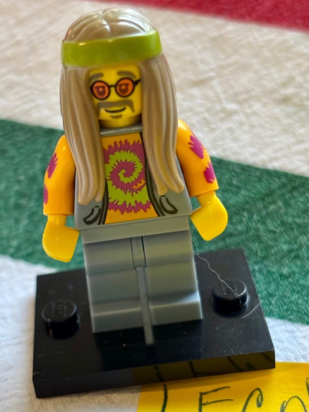 LEGO "Flower Child" col305 with stand. LIKE NEW! Only assembled to take pics.
